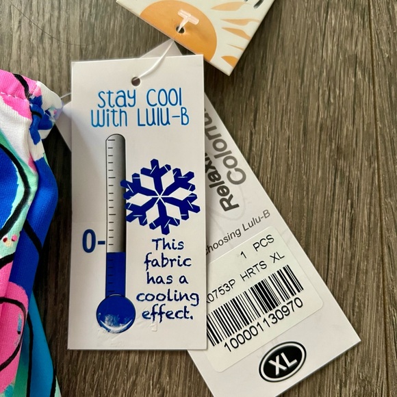 Lulu B UPF 50+ Sleeveless Ruffle Neck Cooling Tank Top Hearts Print XL NWT - Picture 10 of 12